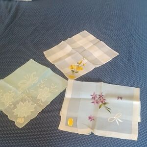 3 NEW HANKIES